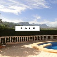 Villa in Spain, Comunitat Valenciana, Calp, 225 sq.m.