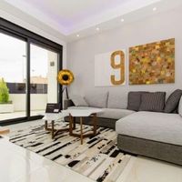 Villa in Spain, Comunitat Valenciana, Torrevieja, 191 sq.m.