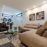 Villa in Spain, Comunitat Valenciana, Torrevieja, 191 sq.m.