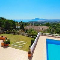 Villa in Spain, Comunitat Valenciana, Altea, 200 sq.m.