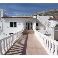 Villa in Spain, Comunitat Valenciana, Altea, 280 sq.m.