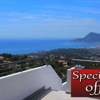 Villa in Spain, Comunitat Valenciana, Altea, 250 sq.m.