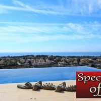 Villa in Spain, Comunitat Valenciana, Calp, 390 sq.m.