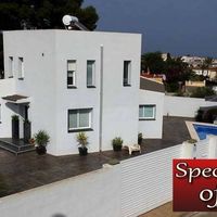 Villa in Spain, Comunitat Valenciana, l'Alfas del Pi, 225 sq.m.