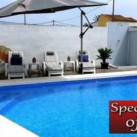 Villa in Spain, Comunitat Valenciana, l'Alfas del Pi, 225 sq.m.