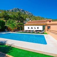 Villa in Spain, Comunitat Valenciana, Calp, 285 sq.m.