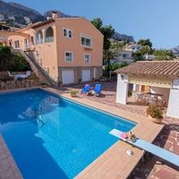 Вилла в Испании, Валенсия, Кальп, 288 кв.м.