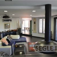 Вилла в горах, в деревне, в пригороде, у моря в Испании, Каталония, Барселона, 381 кв.м.