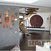 Вилла в горах, в деревне, в пригороде, у моря в Испании, Каталония, Барселона, 381 кв.м.