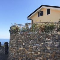 Villa at the seaside in Italy, San Remo, 300 sq.m.