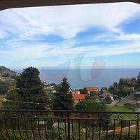 Villa at the seaside in Italy, Ospedaletti, 360 sq.m.