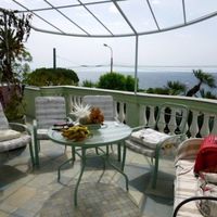 Villa at the seaside in Italy, Ospedaletti, 260 sq.m.