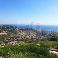 Villa at the seaside in Italy, Bordighera, 400 sq.m.