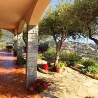 Villa at the seaside in Italy, Bordighera, 400 sq.m.