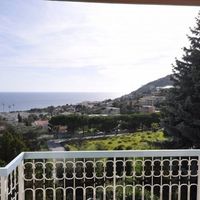Apartment at the seaside in Italy, San Remo, 90 sq.m.