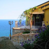 Villa at the seaside in Italy, San Remo, 240 sq.m.