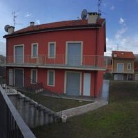 Апартаменты в горах, у моря в Италии, Савона, 165 кв.м.