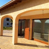 Вилла у моря в Италии, Вентимилья, 240 кв.м.