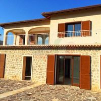 Вилла у моря в Италии, Вентимилья, 240 кв.м.