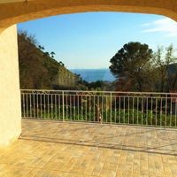 Вилла у моря в Италии, Вентимилья, 240 кв.м.