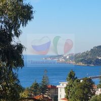 Villa at the seaside in Italy, Ospedaletti, 270 sq.m.