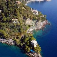 Элитная недвижимость у моря в Италии, Лигурия, Санта-Маргарита Лигурэ, 400 кв.м.