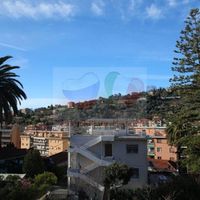 Villa at the seaside in Italy, San Remo, 340 sq.m.