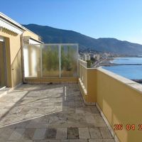 Penthouse at the seaside in France, Menton, 200 sq.m.