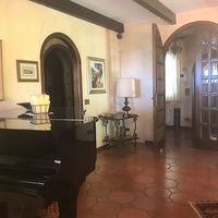 Вилла у моря в Италии, Вентимилья, 450 кв.м.