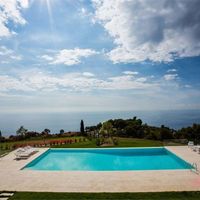 Villa at the seaside in Italy, San Remo, 800 sq.m.