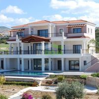 Villa in Republic of Cyprus, Eparchia Pafou, 950 sq.m.