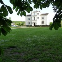 Elite real estate by the lake, in the forest in France, Centre-Val de Loire, 310 sq.m.