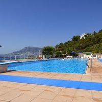 Flat at the spa resort, at the seaside in France, Roquebrune-Cap-Martin, 97 sq.m.