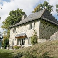 Castle in the suburbs, in the forest in France, Auvergne, 410 sq.m.