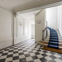Flat in France, Paris, 183 sq.m.