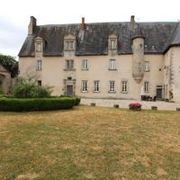 Castle in the suburbs in France, New Aquitaine, 600 sq.m.
