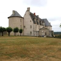 Замок в пригороде во Франции, Новая Аквитания, 600 кв.м.