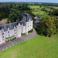 Castle in the suburbs, at the seaside in France, Pays de la Loire, 1000 sq.m.