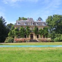 Castle by the lake, in the suburbs, in the forest in France, Auvergne, 680 sq.m.