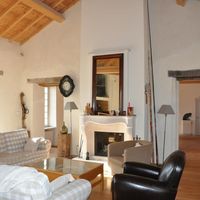 Castle in the village in Guyane, 2200 sq.m.