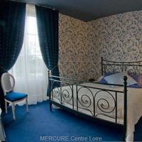 Castle in the suburbs in France, Centre-Val de Loire, 450 sq.m.