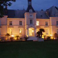 Castle in the suburbs, in the forest in Guyane, 1100 sq.m.