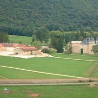 Castle by the lake, in the suburbs, in the forest in Guyane, 2000 sq.m.