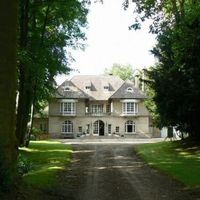 Elite real estate in the suburbs in France, Hauts-de-France, 390 sq.m.