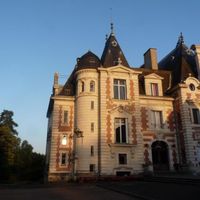 Castle in the suburbs in France, Pays de la Loire, 3000 sq.m.