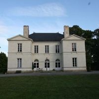 Elite real estate in the suburbs in France, Pays de la Loire, 600 sq.m.