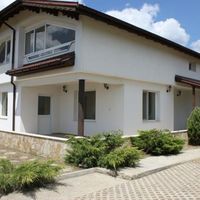 Дом в деревне, у озера в Болгарии, 273 кв.м.