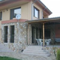 Дом в деревне в Болгарии, 200 кв.м.