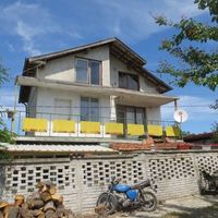 House in the village in Bulgaria, 180 sq.m.