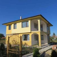 Дом в деревне в Болгарии, 185 кв.м.